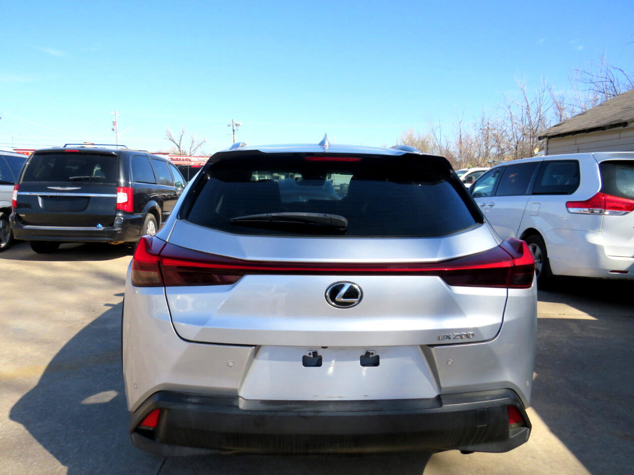 Used 2019 Lexus UX 200 Base image 18