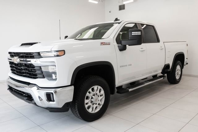 Used 2025 Chevrolet Silverado 2500 LT image 6