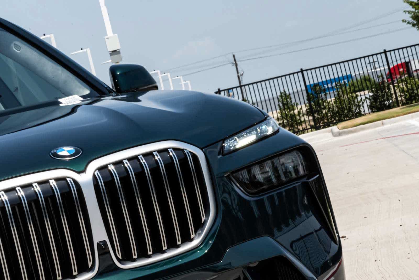 New 2026 BMW ALPINA XB7 AWD/4WD image 9