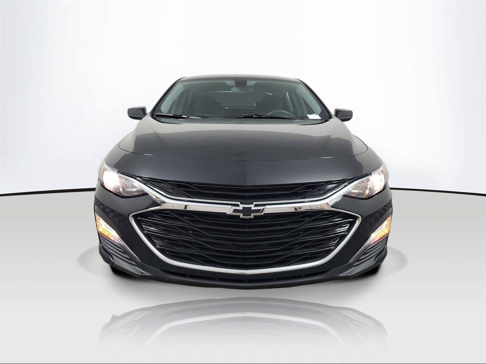 Used 2022 Chevrolet Malibu RS w/ LPO, Convenience Package 2 FWD image 2