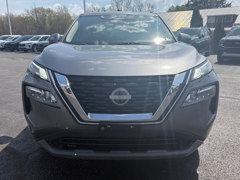 Used 2023 Nissan Rogue SV AWD/4WD image 10