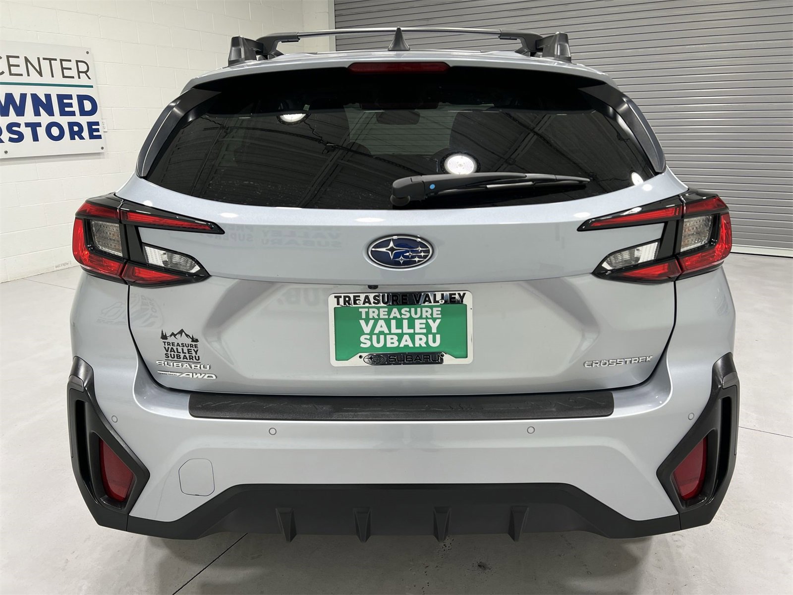Certified 2025 Subaru Crosstrek 2.5i Limited w/ Crosstrek Mirror Package image 7