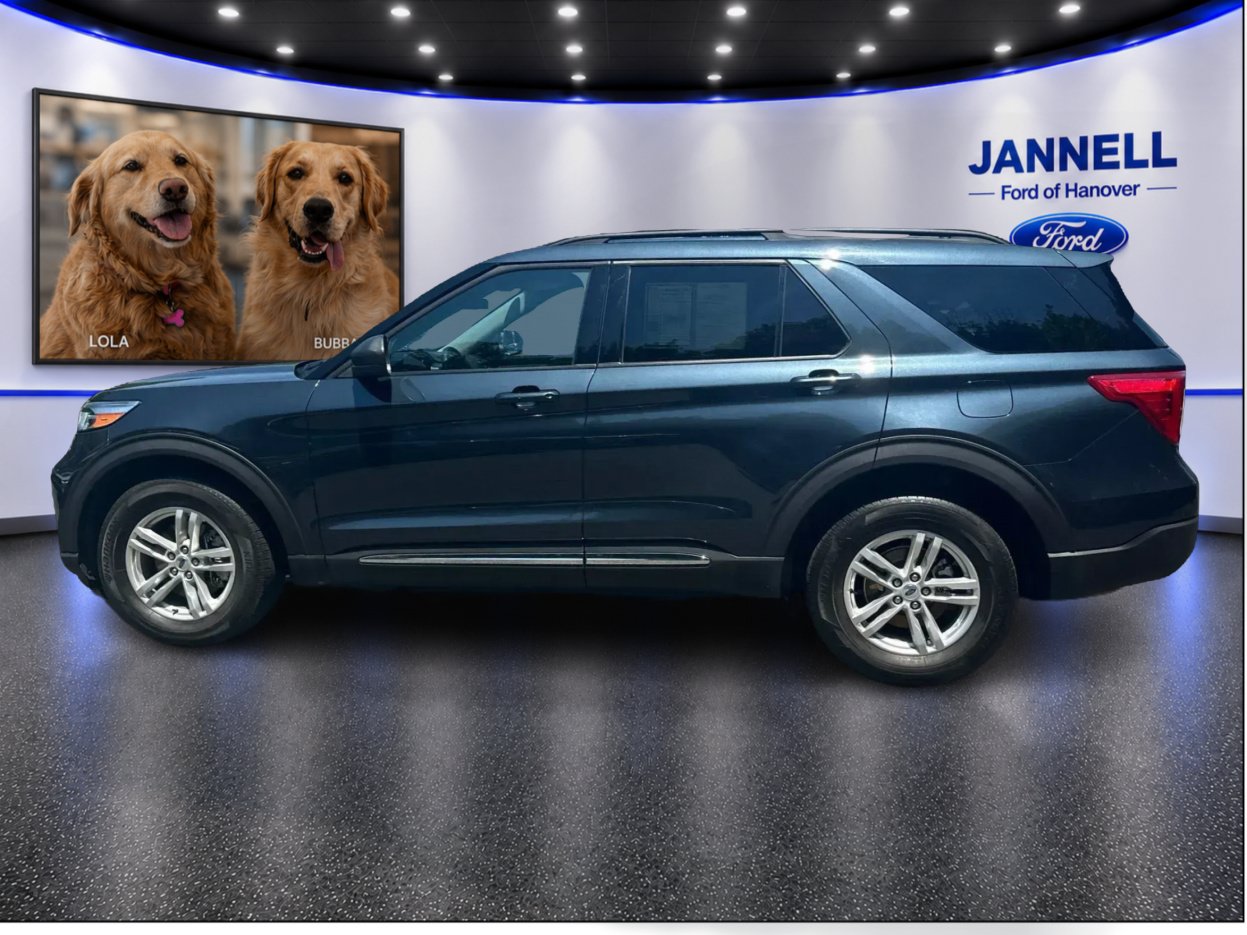 Used 2023 Ford Explorer XLT w/ Equipment Group 202A AWD/4WD image 9