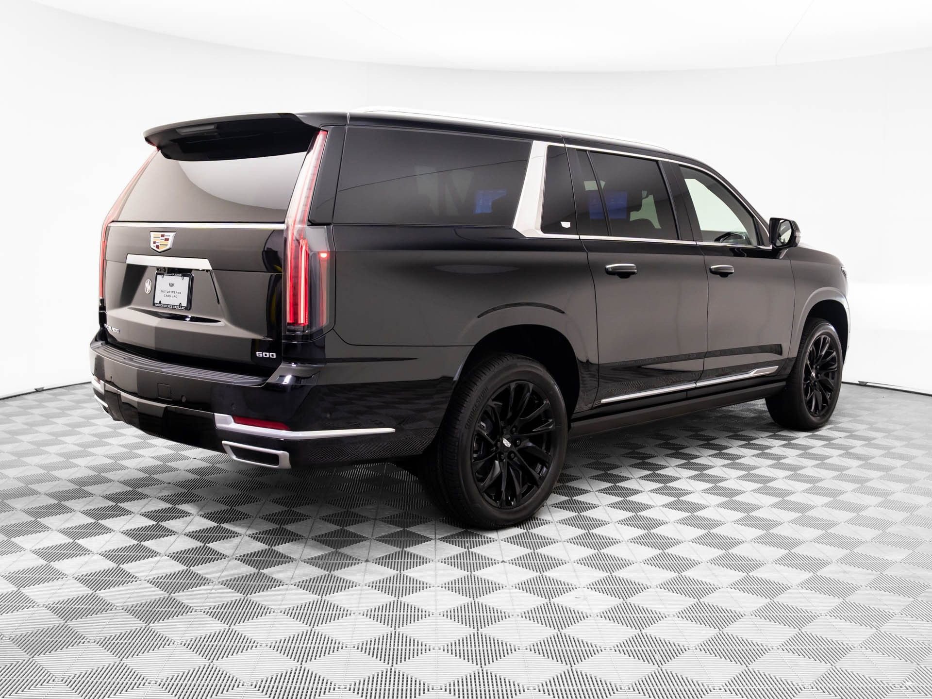 New 2026 Cadillac Escalade ESV Luxury w/ Touring Package image 6