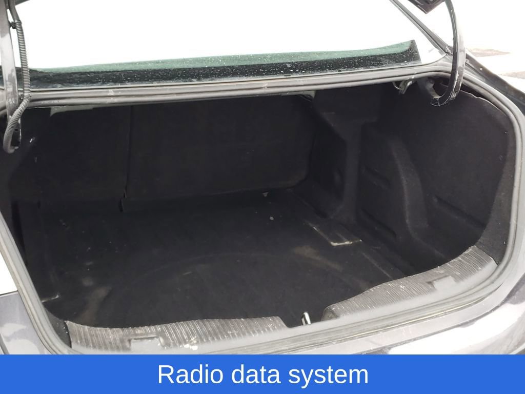 Used 2017 Chevrolet Cruze LT image 8