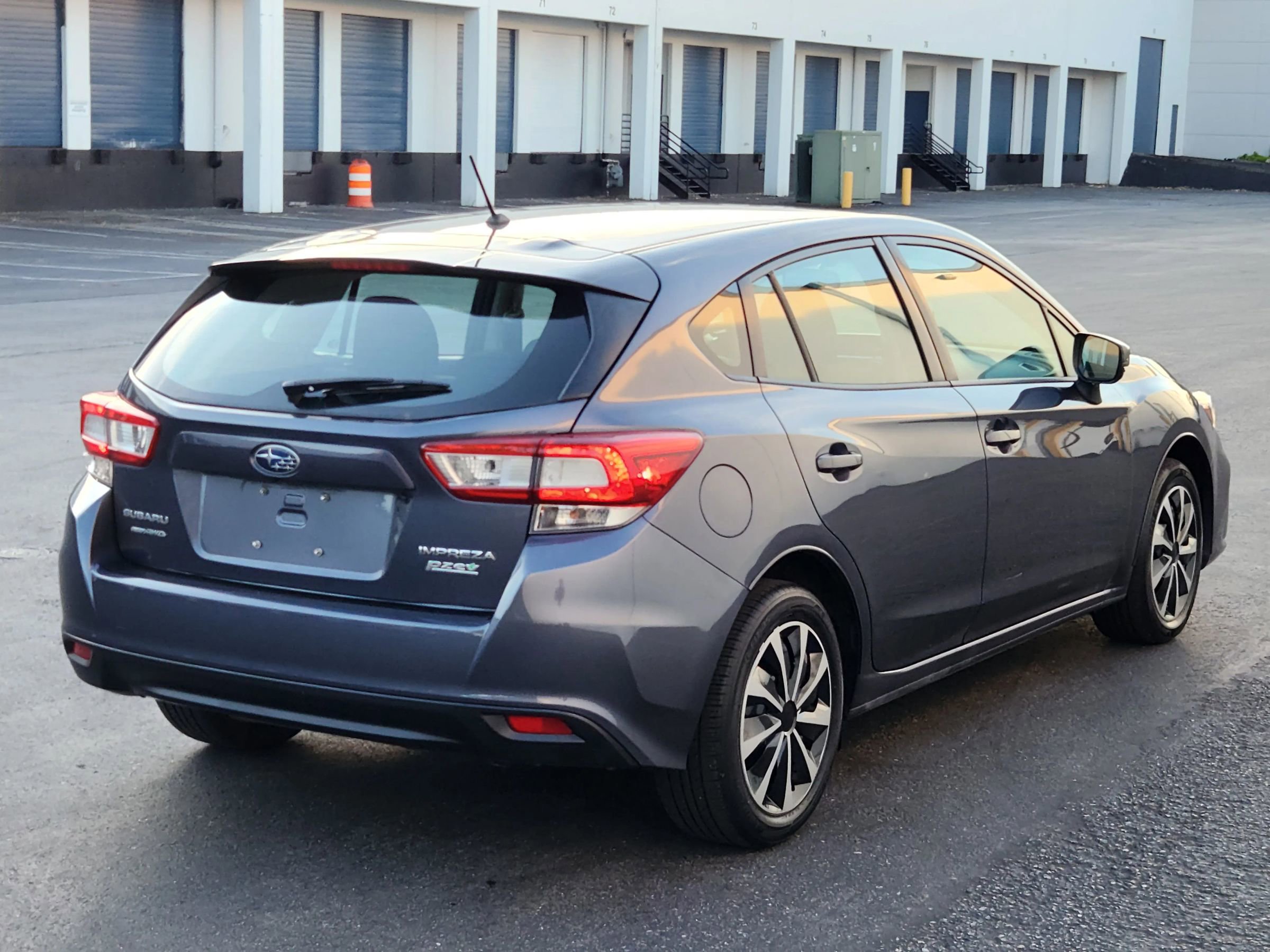 Used 2017 Subaru Impreza 2.0i AWD/4WD image 4