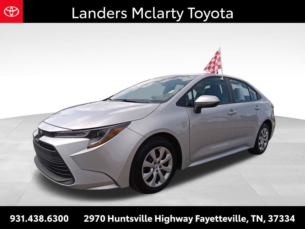 Used 2026 Toyota Corolla LE FWD image 7
