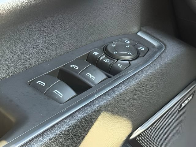 Used 2024 Chevrolet Silverado 2500 High Country w/ High Country Premium Package AWD/4WD image 27
