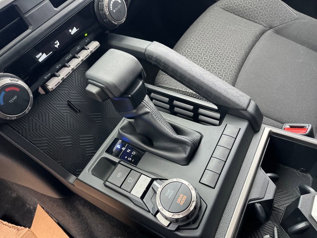 Certified 2025 Toyota 4Runner SR5 image 31