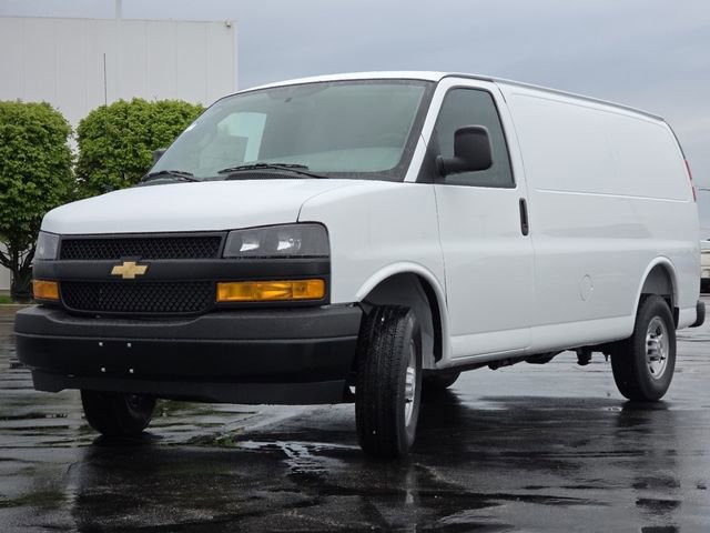 New 2026 Chevrolet Express 2500 w/ Driver Convenience Package RWD image 12