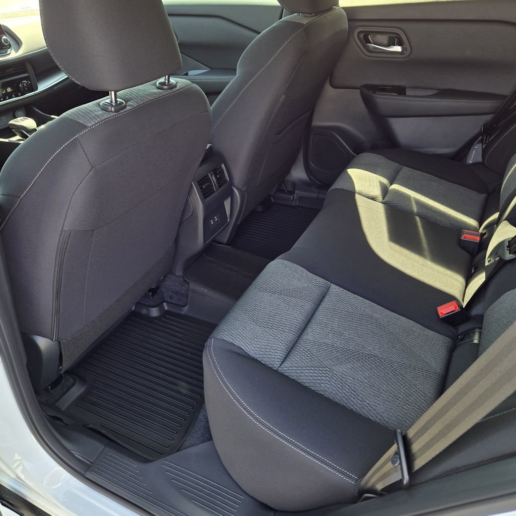 New 2026 Nissan Rogue SV w/ Cold Weather Package FWD image 10