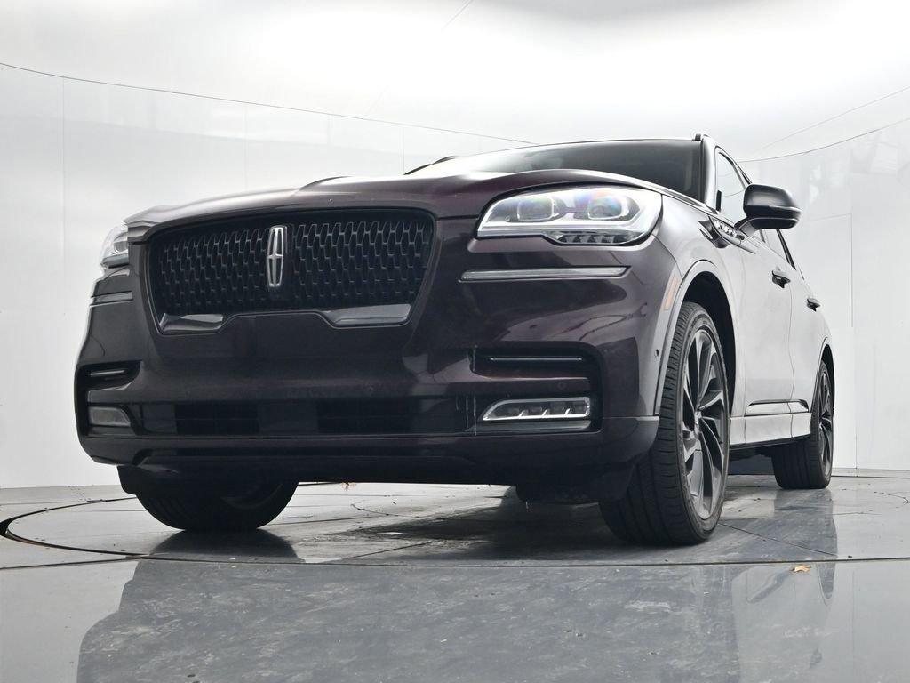 Used 2023 Lincoln Aviator Black Label w/ Jet Package image 41