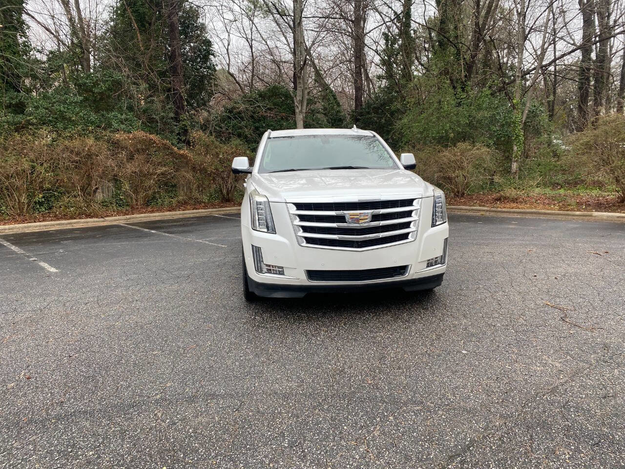 Used 2017 Cadillac Escalade ESV 2WD image 2