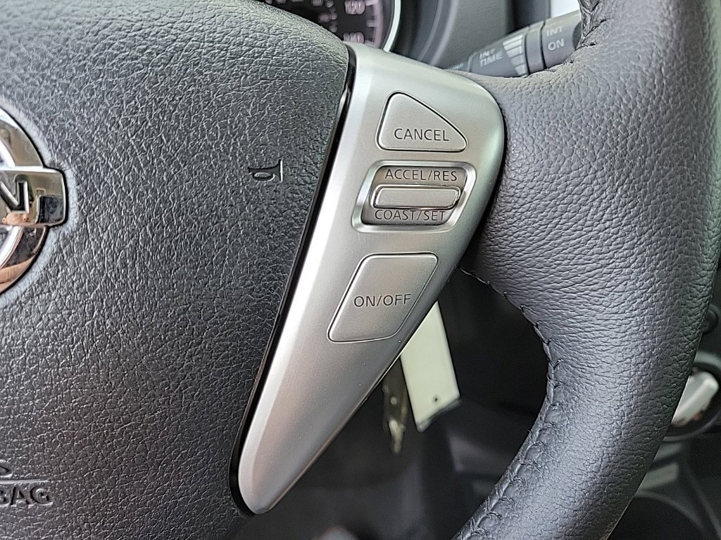 Used 2014 Nissan Versa Note SV FWD image 21