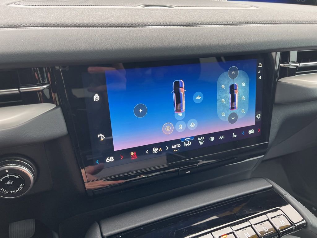 Used 2025 Lincoln Navigator L Reserve w/ Jet Appearance Package image 25