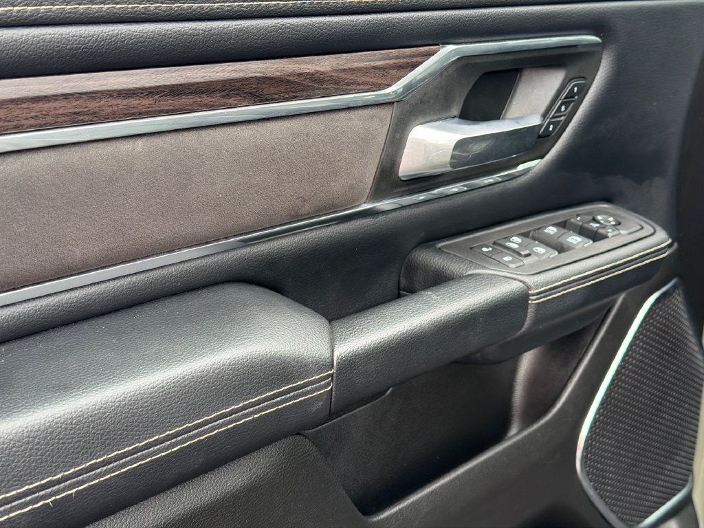 Used 2026 RAM 1500 Laramie AWD/4WD image 19