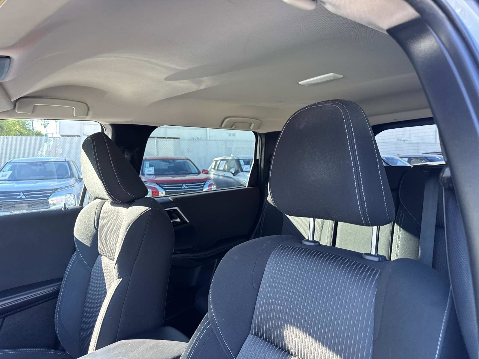 Used 2022 Mitsubishi Outlander ES image 14