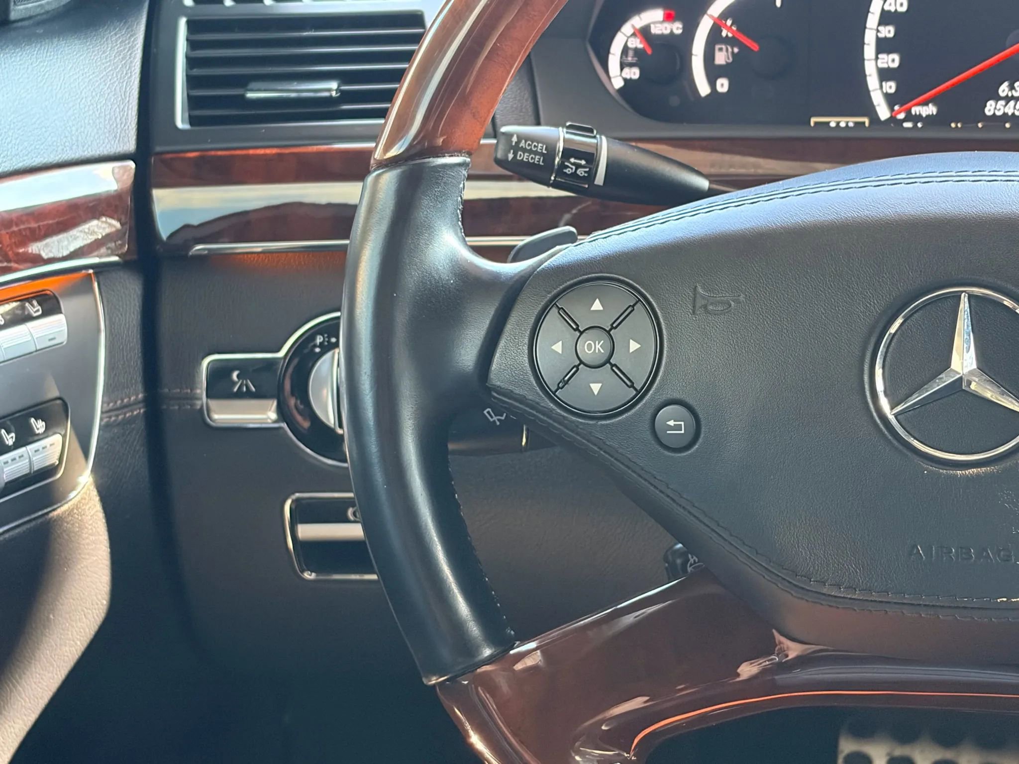 Used 2011 Mercedes-Benz S 63 AMG image 46