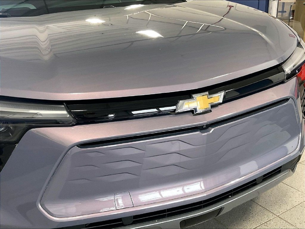 Used 2024 Chevrolet Blazer EV LT AWD/4WD image 31