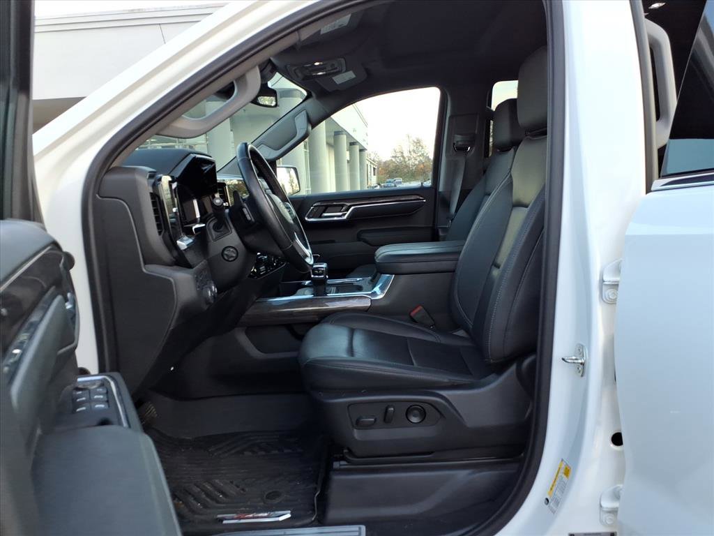 Used 2024 Chevrolet Silverado 1500 LTZ image 13