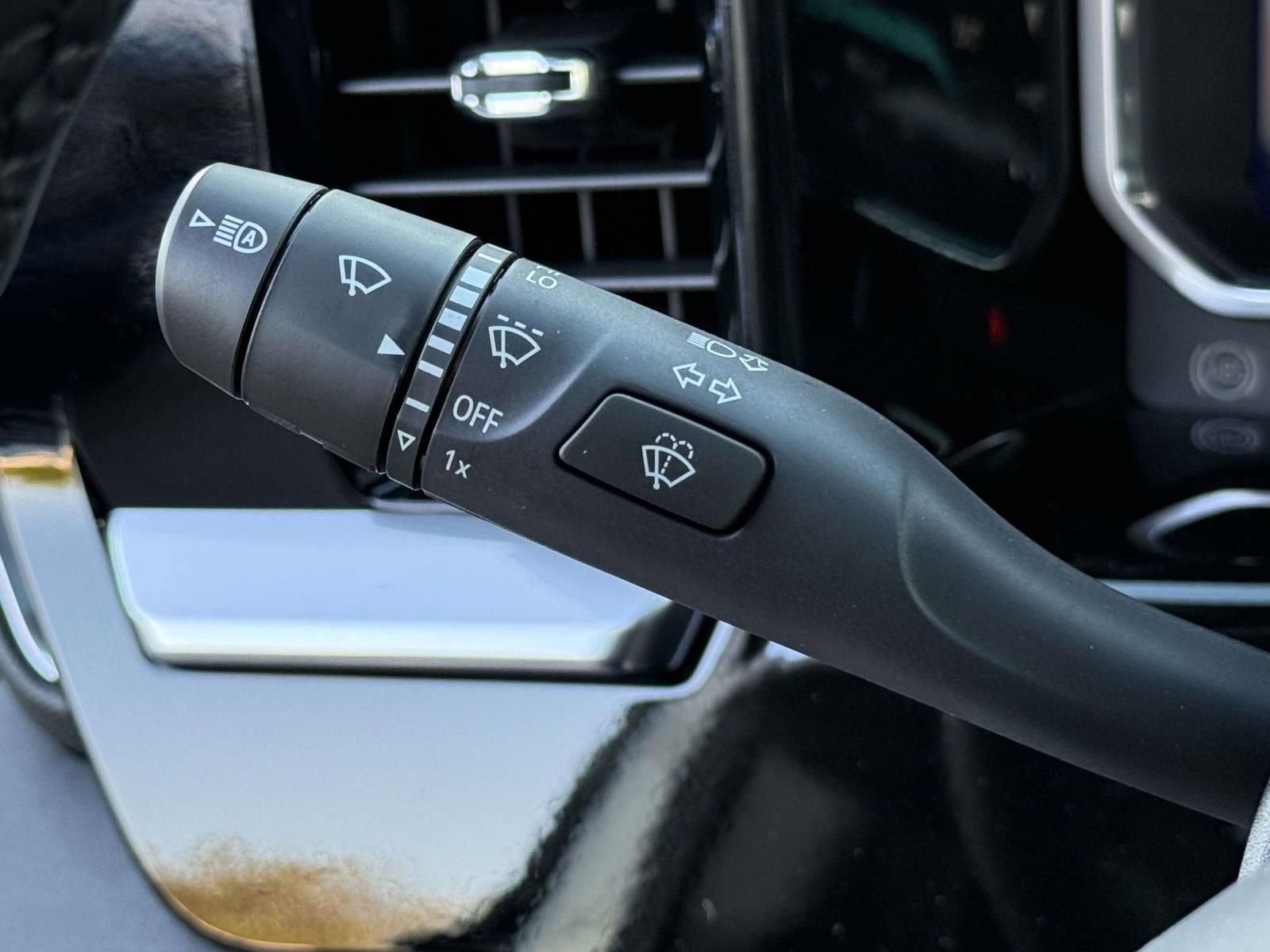 New 2026 Chevrolet Silverado 1500 LTZ w/ LTZ Premium Package image 16