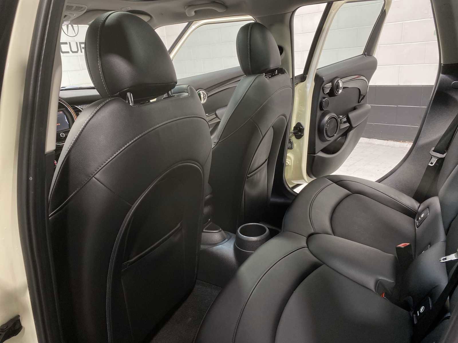 Used 2018 MINI Cooper S image 12