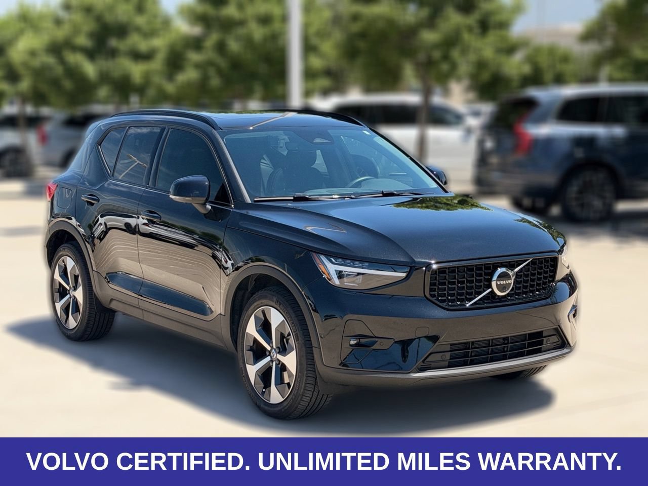 Certified 2026 Volvo XC40 B5 Plus AWD/4WD image 6