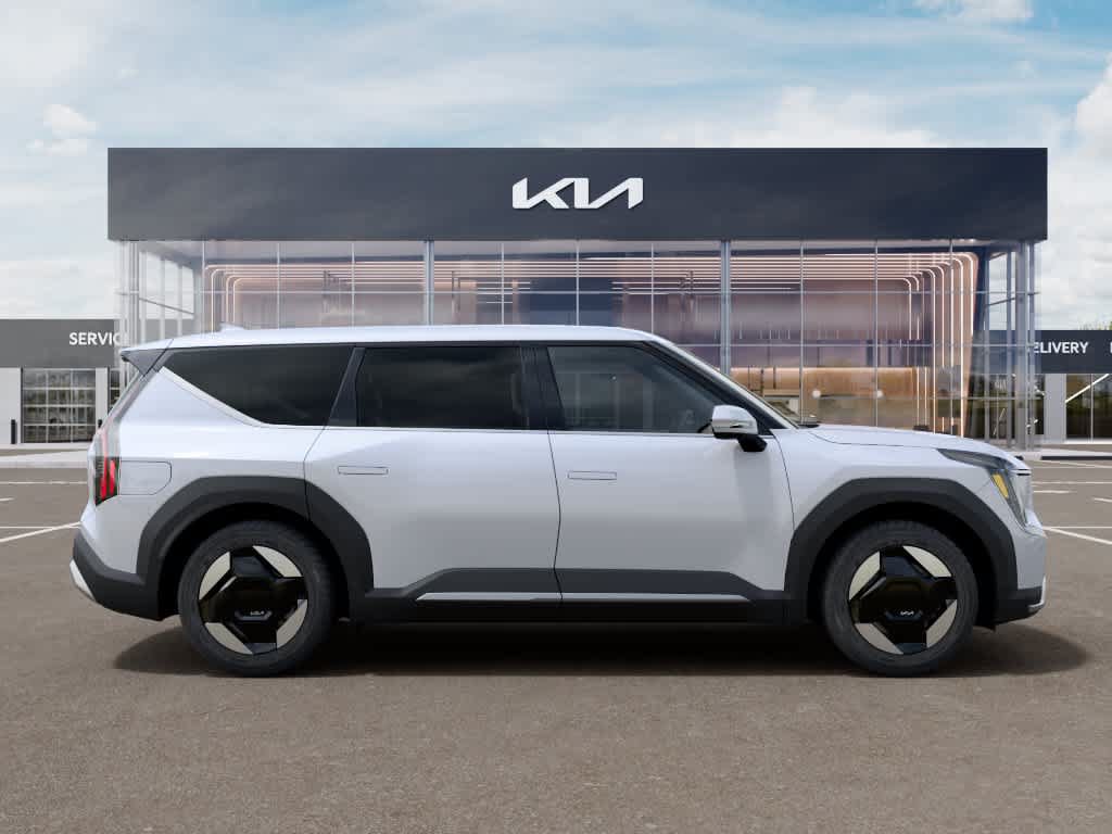 New 2026 Kia EV9 Light RWD image 7