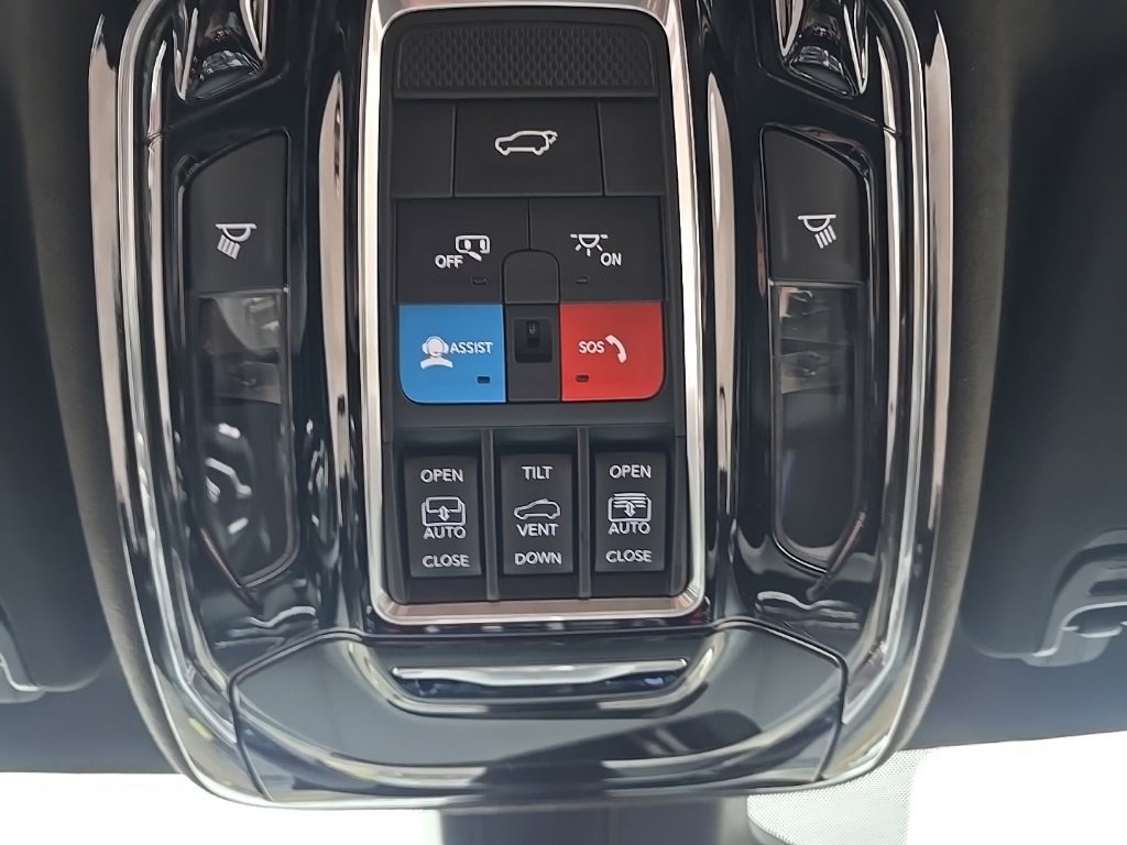 Used 2024 Jeep Grand Wagoneer Series II w/ Quick Order Packagew 28T image 20