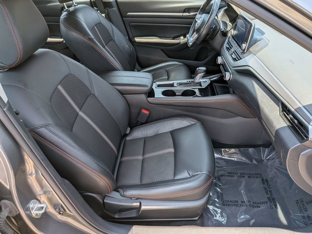 Used 2024 Nissan Altima 2.5 SR FWD image 29