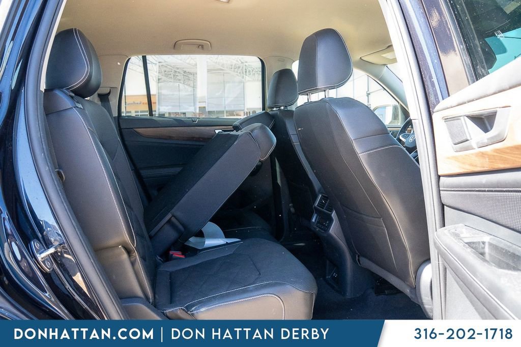Used 2025 Volkswagen Atlas SE AWD/4WD image 21