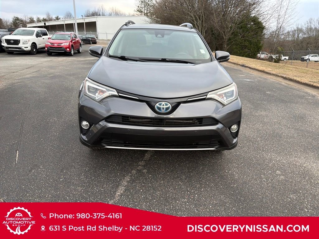 Used 2017 Toyota RAV4 Limited image 4