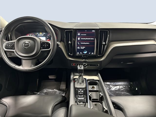 Used 2018 Volvo XC60 T6 Inscription w/ Convenience Package image 13