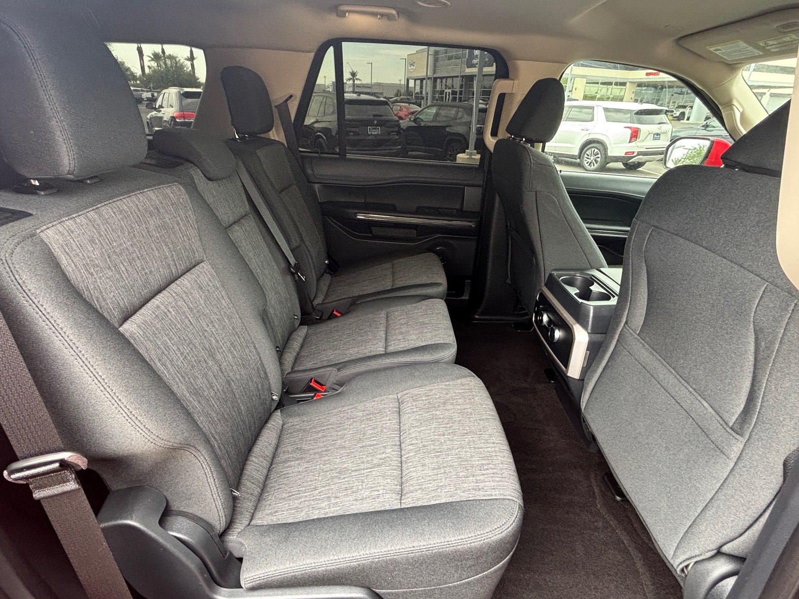 Used 2023 Ford Expedition XLT RWD image 28