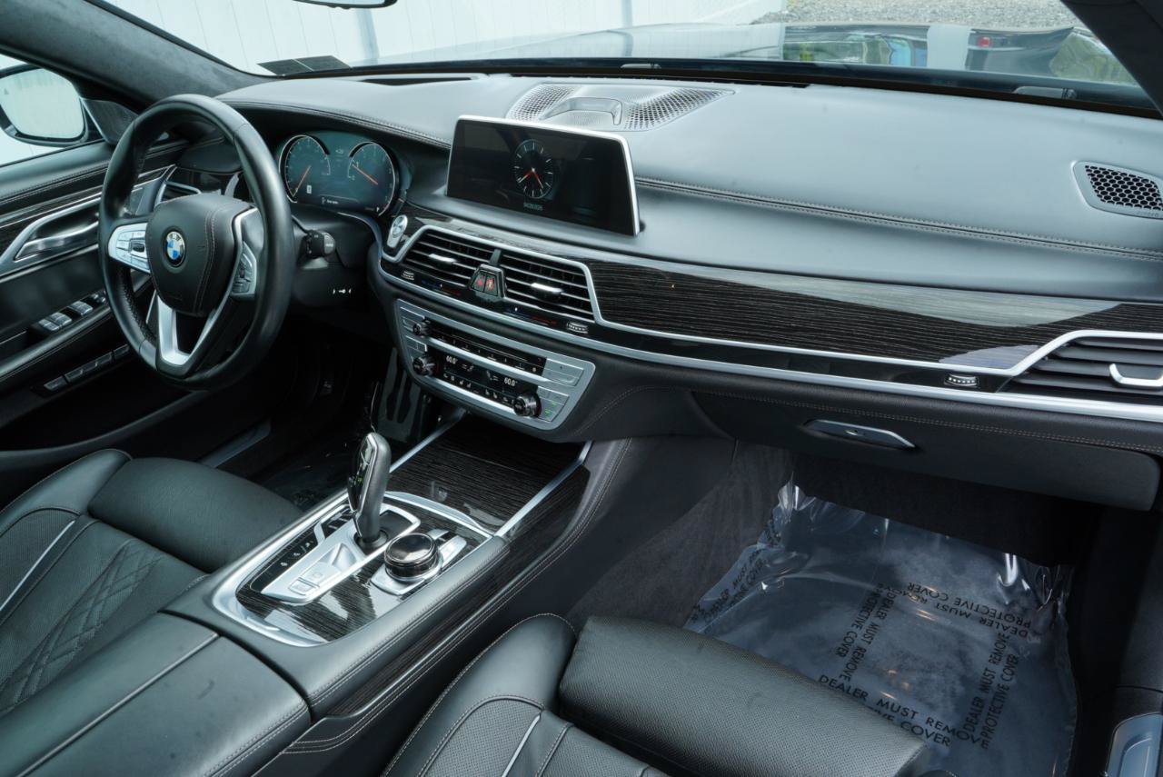 Used 2017 BMW 750i RWD image 70