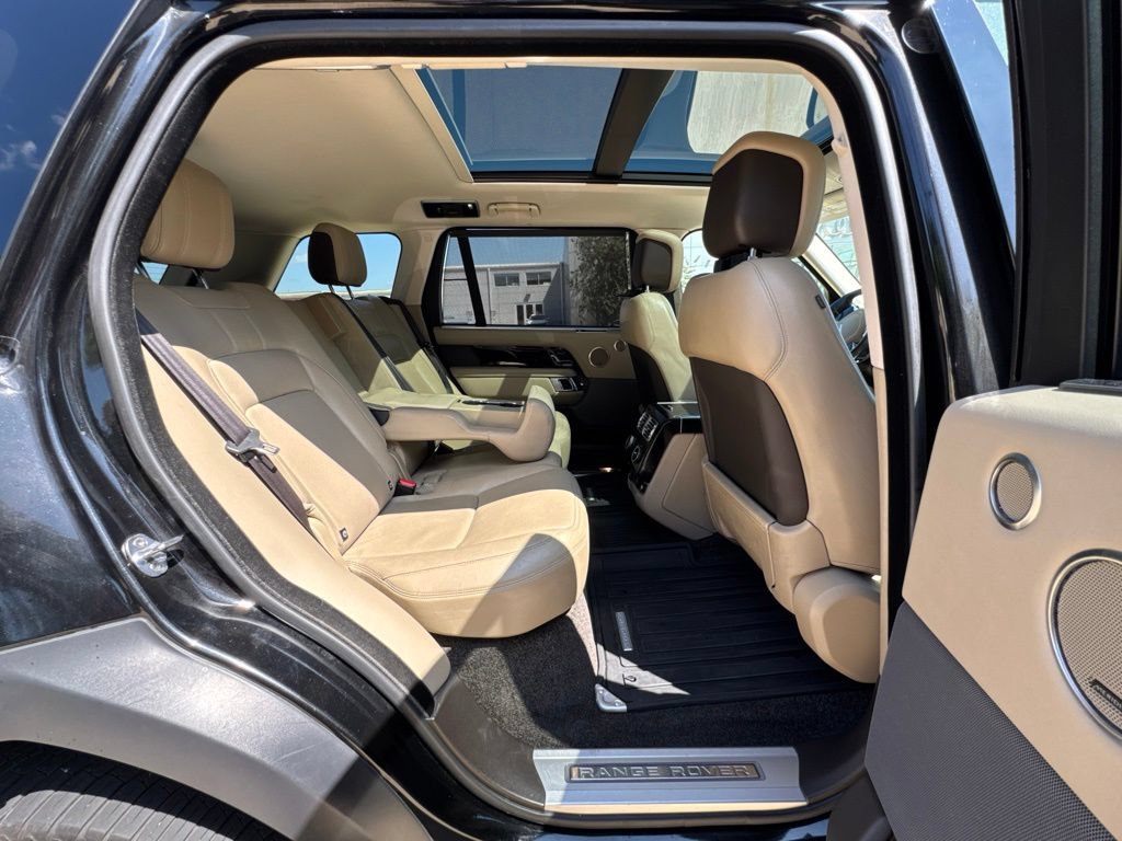 Used 2018 Land Rover Range Rover Long Wheelbase Supercharged AWD/4WD image 17