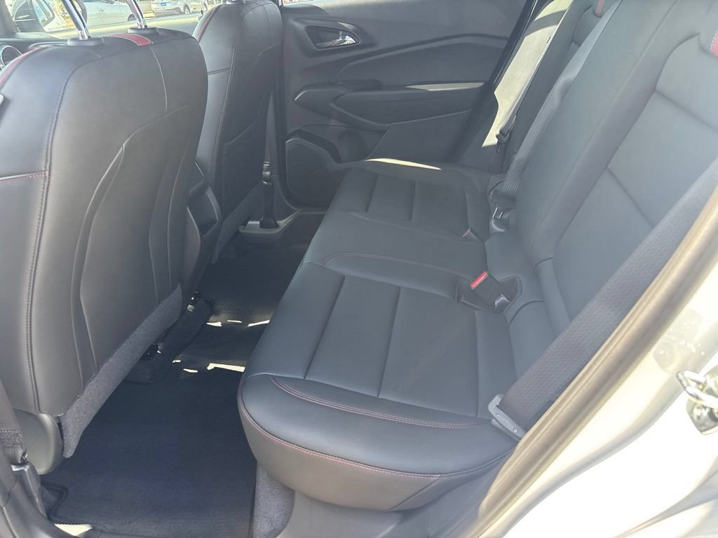 Used 2026 Chevrolet Trax RS FWD image 20