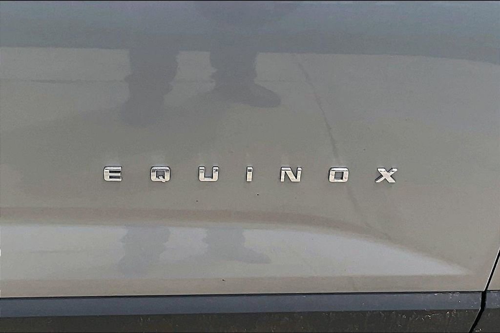 Used 2026 Chevrolet Equinox LT FWD image 11