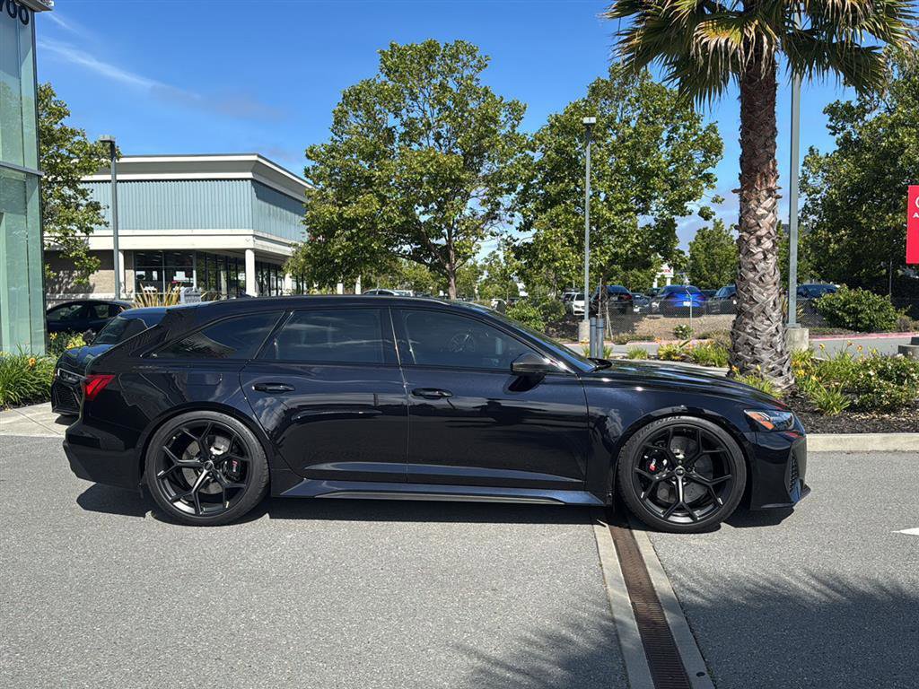 Used 2026 Audi RS 6 performance AWD/4WD image 2