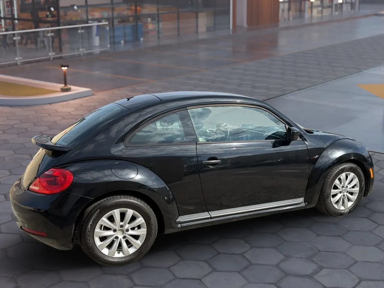 Used 2015 Volkswagen Beetle 1.8T FWD image 11