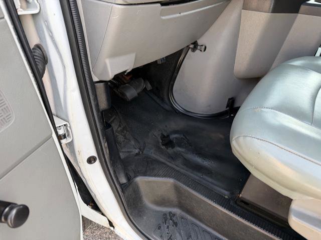 Used 2013 Ford E-150 and Econoline 150 RWD image 19
