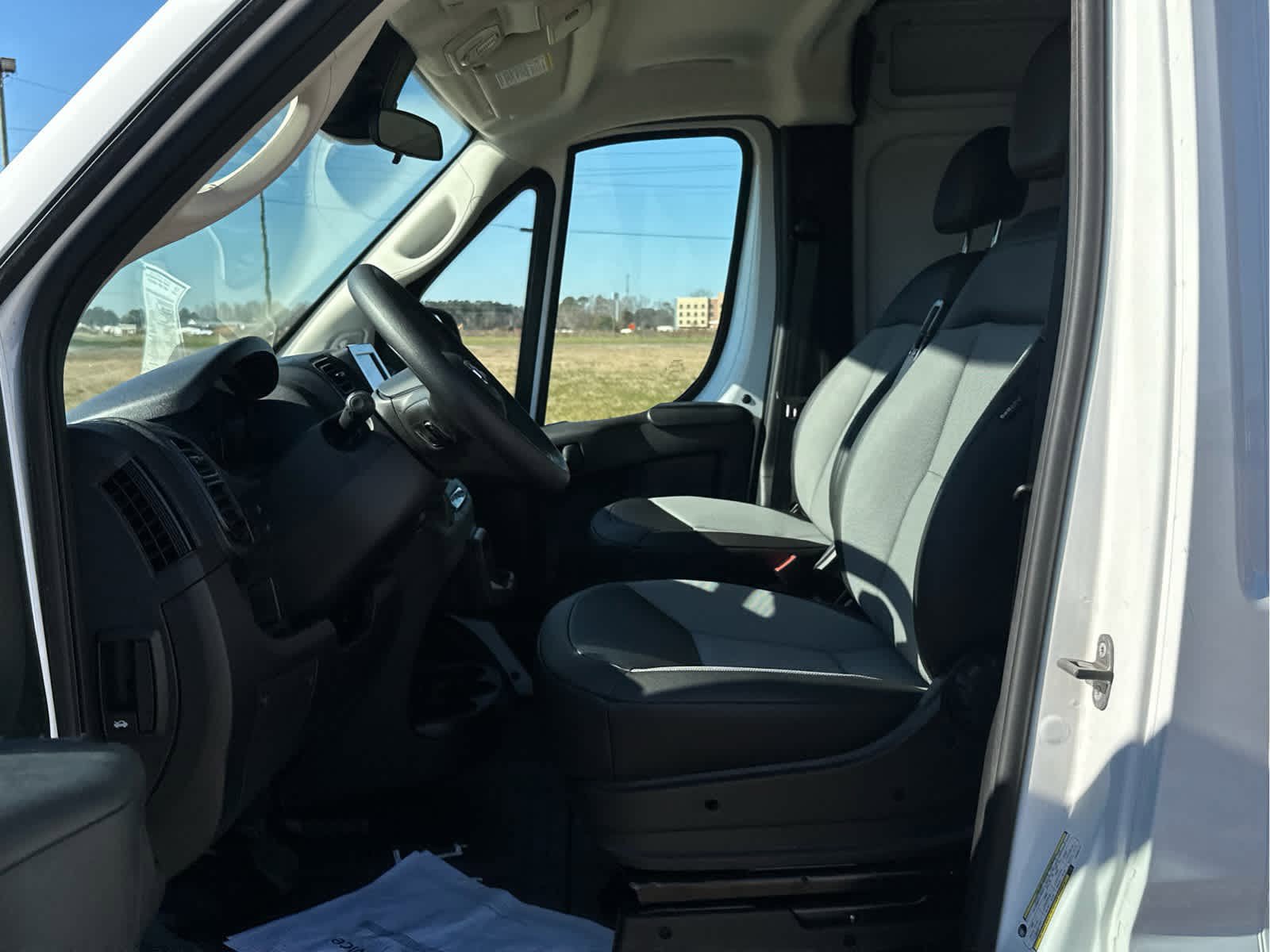 New 2025 RAM ProMaster 2500 FWD image 29