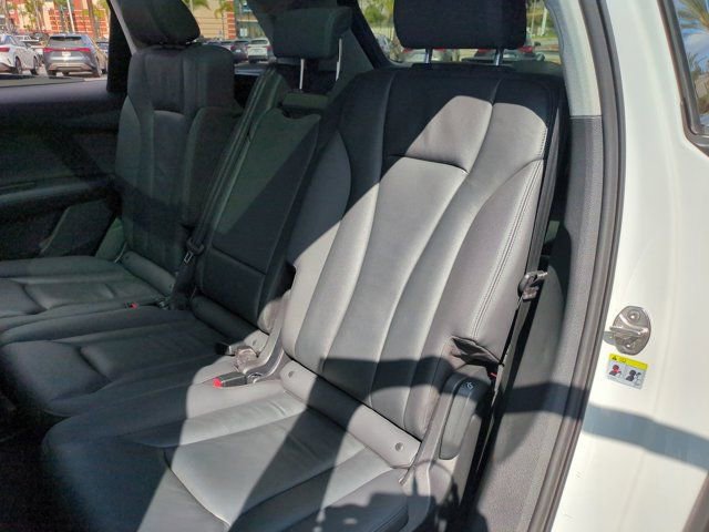 Used 2023 Audi Q7 3.0T Premium Plus image 27