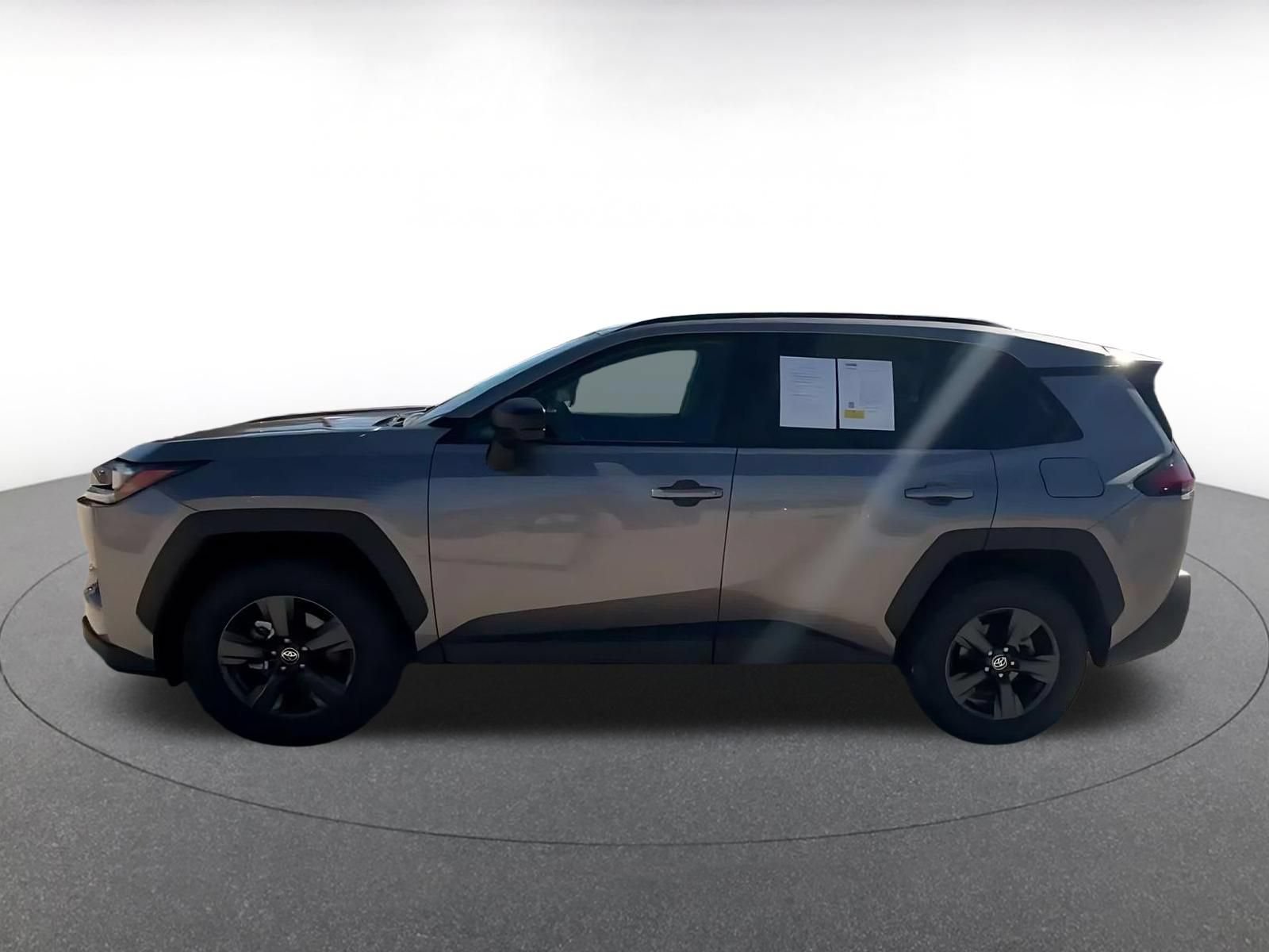 Used 2026 Toyota RAV4 LE AWD/4WD image 8