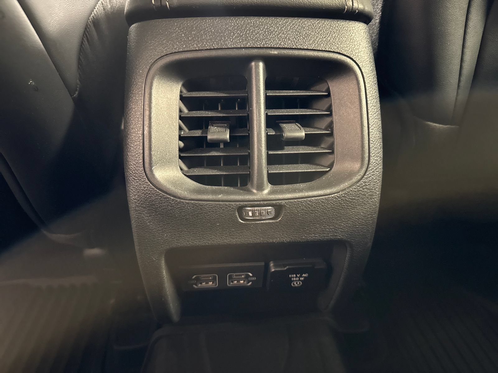 Used 2022 Jeep Cherokee Latitude Lux w/ Mopar Interior Package AWD/4WD image 26