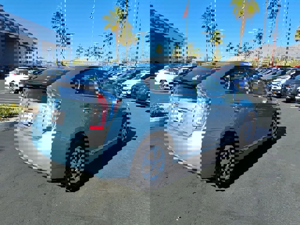 Used 2014 Toyota Prius Three image 11