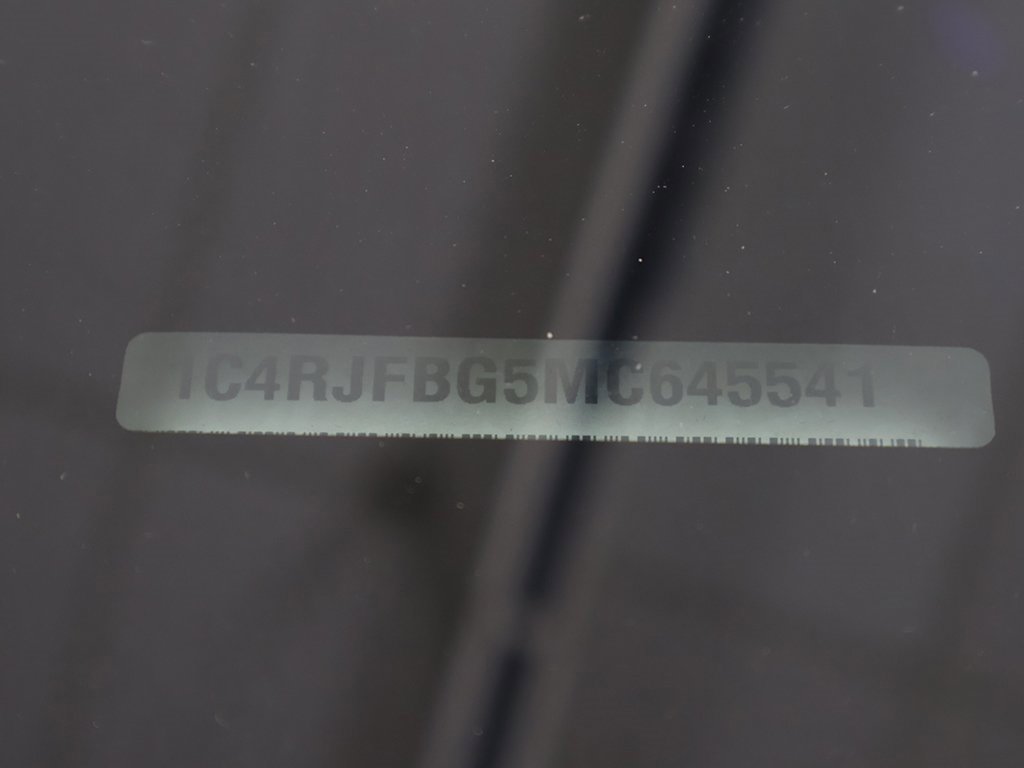 Used 2021 Jeep Grand Cherokee Limited image 57