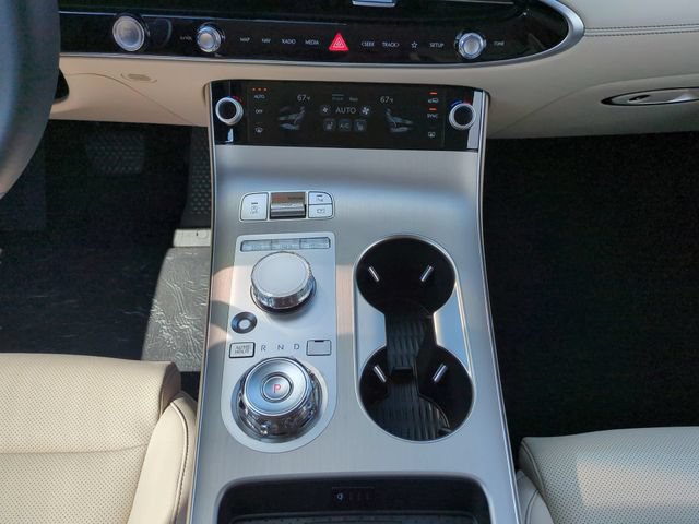 Certified 2026 Genesis GV70 2.5T Select AWD/4WD image 15