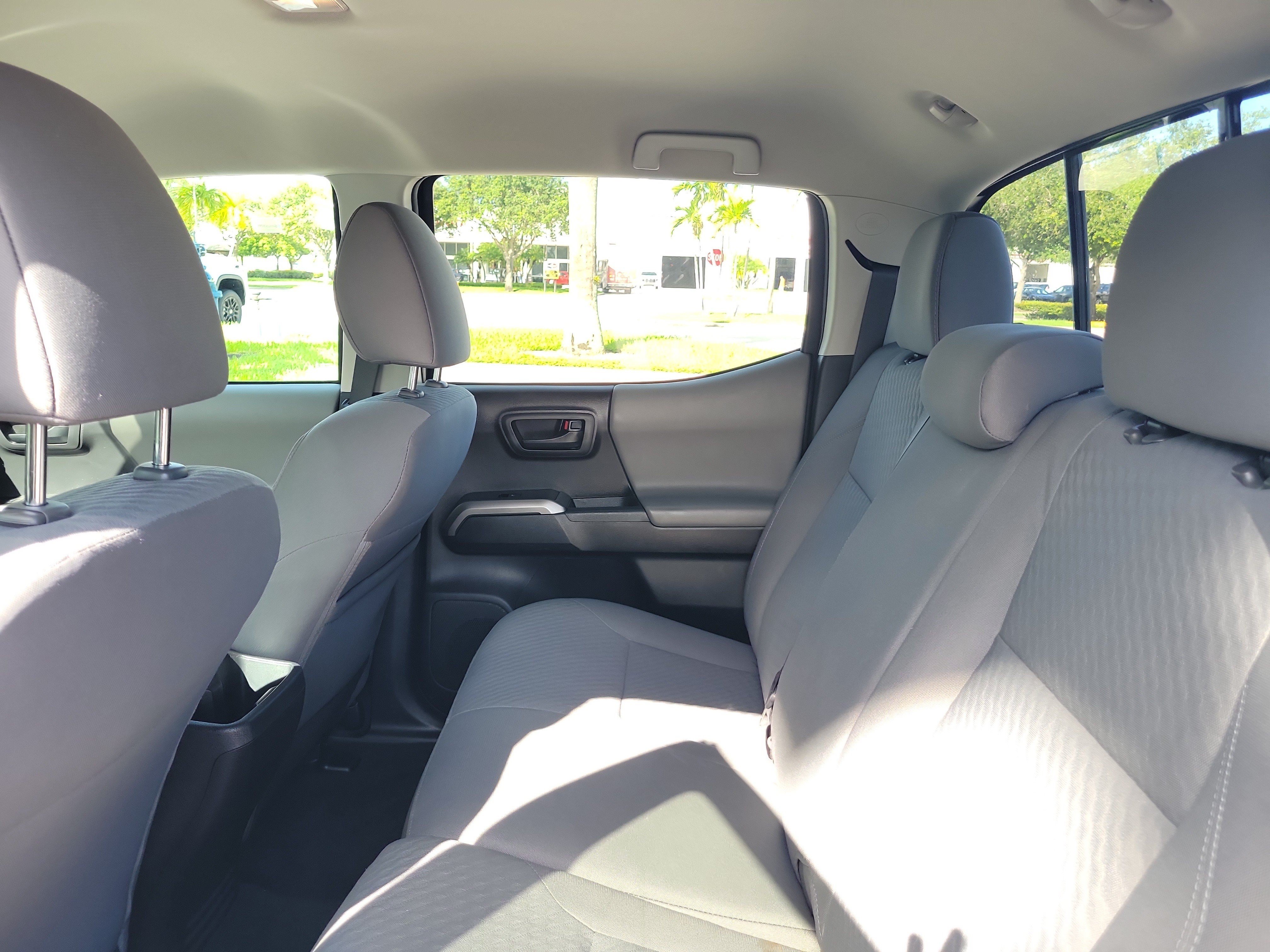 Used 2023 Toyota Tacoma SR5 RWD image 15