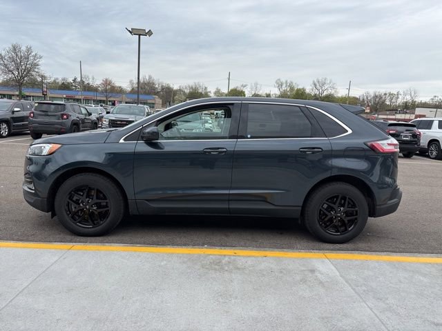 Used 2024 Ford Edge SEL w/ Convenience Package AWD/4WD image 11